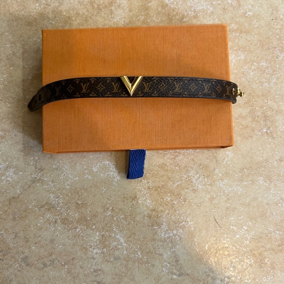Louis Vuitton Jewelry - Louis Vuitton Essential V Bracelet Monogram from Louis Vuitton.